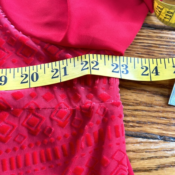 Valerie Stevens red blouse with velvet detail on front. Size XL. V-Neck. - Picture 3 of 11